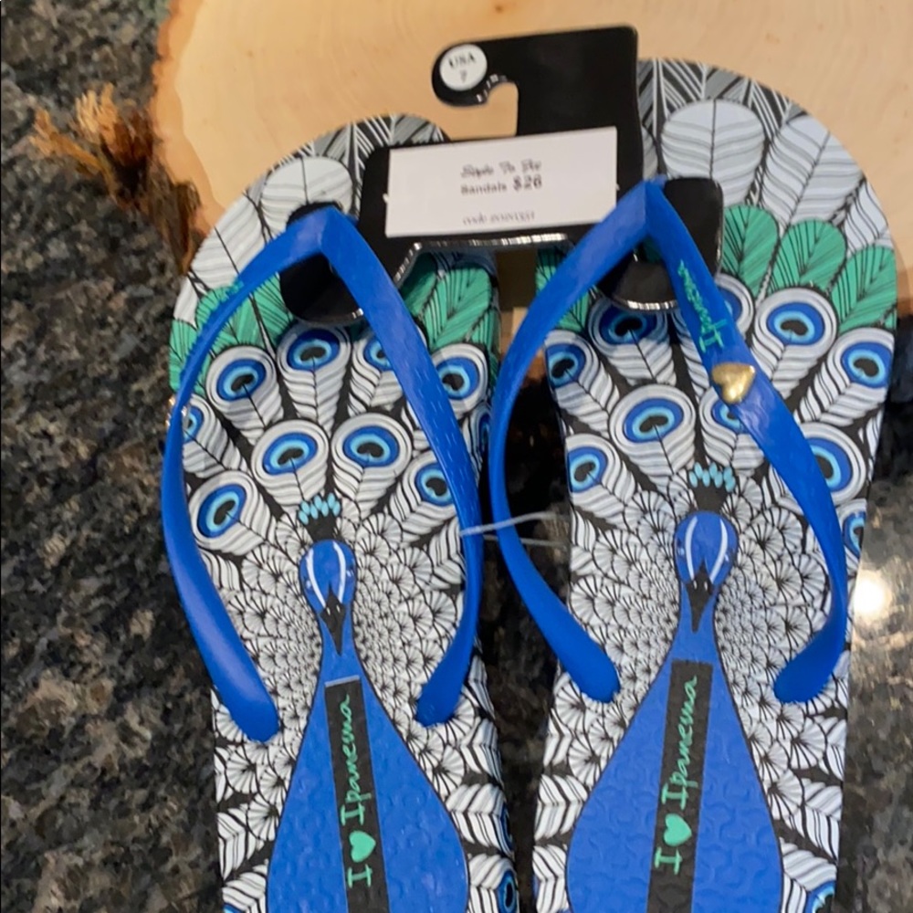 Sizes  789 in blue